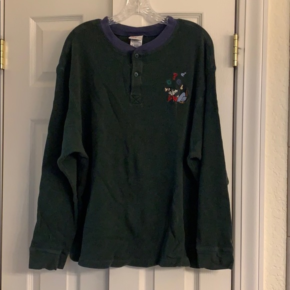 Disney Tops - Disney thermal top. Goofy. Forest green